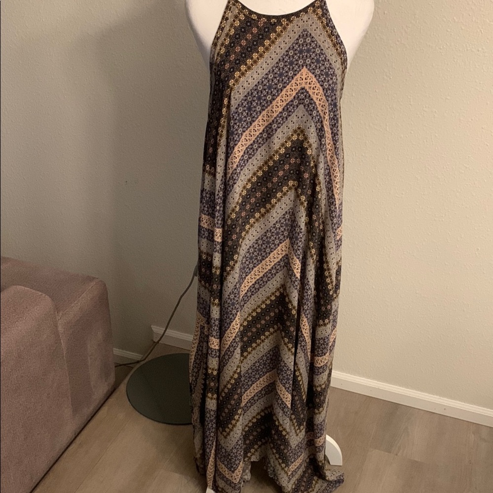 Final Touch Multicolor Patterned Dress - Picture 4 of 15